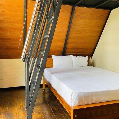 King'S Island Resort Negombo Bagian luar foto