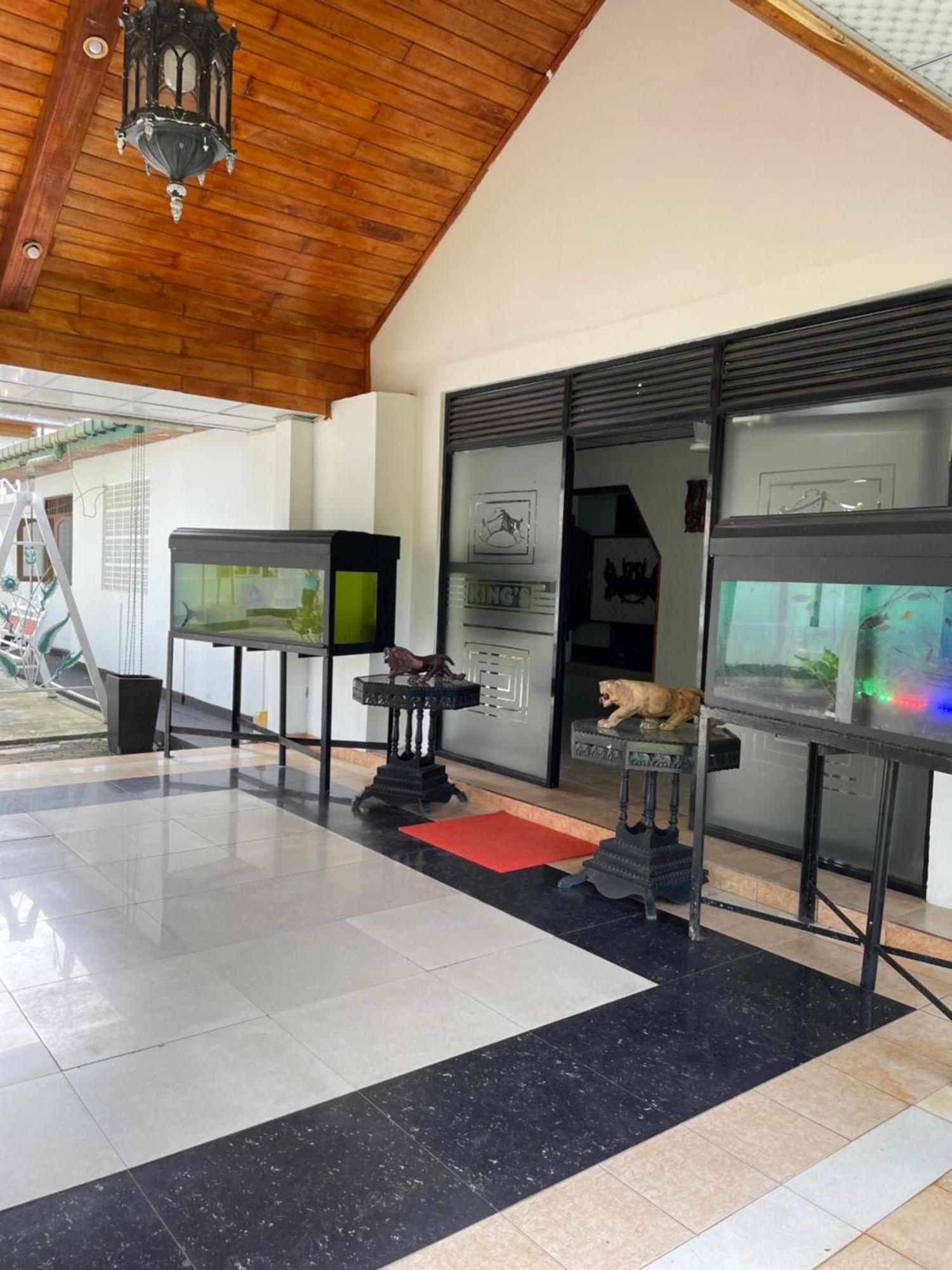 King'S Island Resort Negombo Bagian luar foto